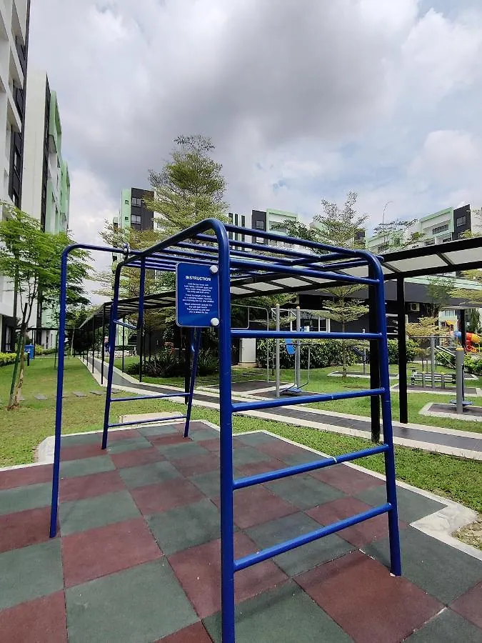 Poolview Waterpark 300Mbps Ipoh Homestay Manhattan Condo 4-7Pax 3Bedroom Station 18 Pengkalan 公寓