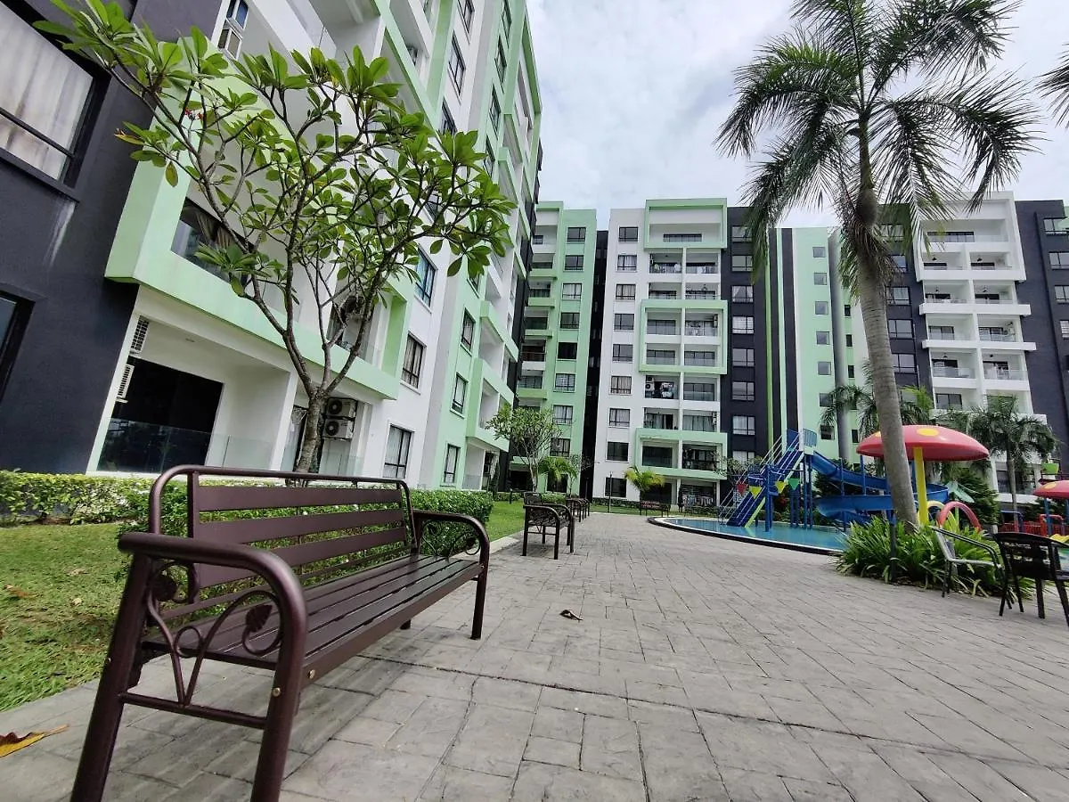 Poolview Waterpark 300Mbps Ipoh Homestay Manhattan Condo 4-7Pax 3Bedroom Station 18 Pengkalan 马来西亚