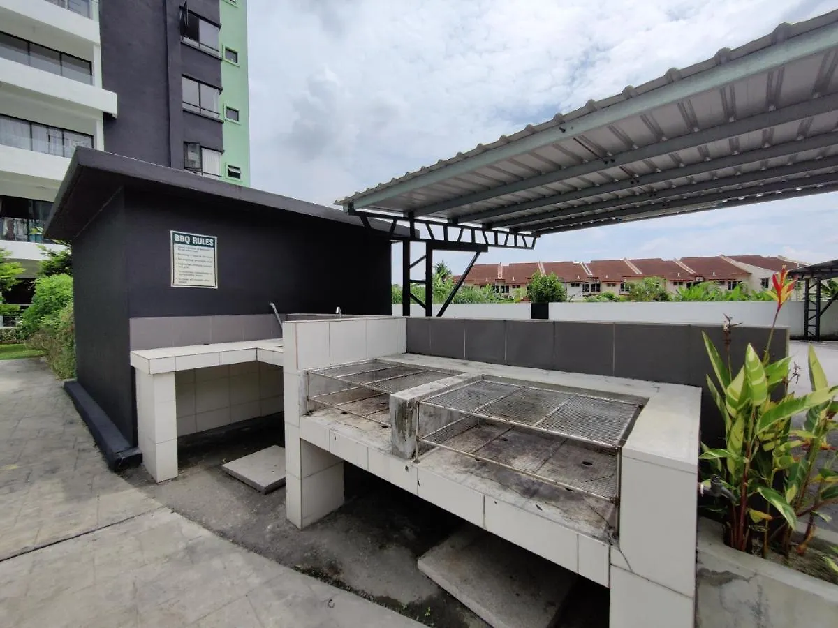 Poolview Waterpark 300Mbps Ipoh Homestay Manhattan Condo 4-7Pax 3Bedroom Station 18 Pengkalan 公寓