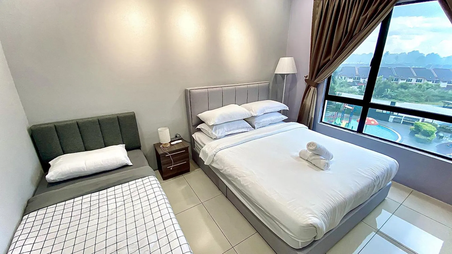 公寓 Poolview Waterpark 300Mbps Ipoh Homestay Manhattan Condo 4-7Pax 3Bedroom Station 18 Pengkalan