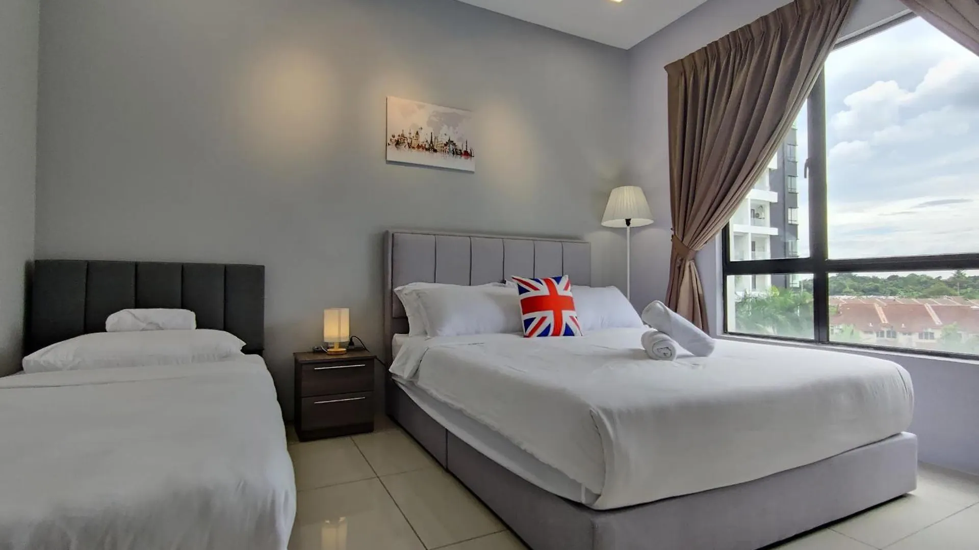 Poolview Waterpark 300Mbps Ipoh Homestay Manhattan Condo 4-7Pax 3Bedroom Station 18 Pengkalan
